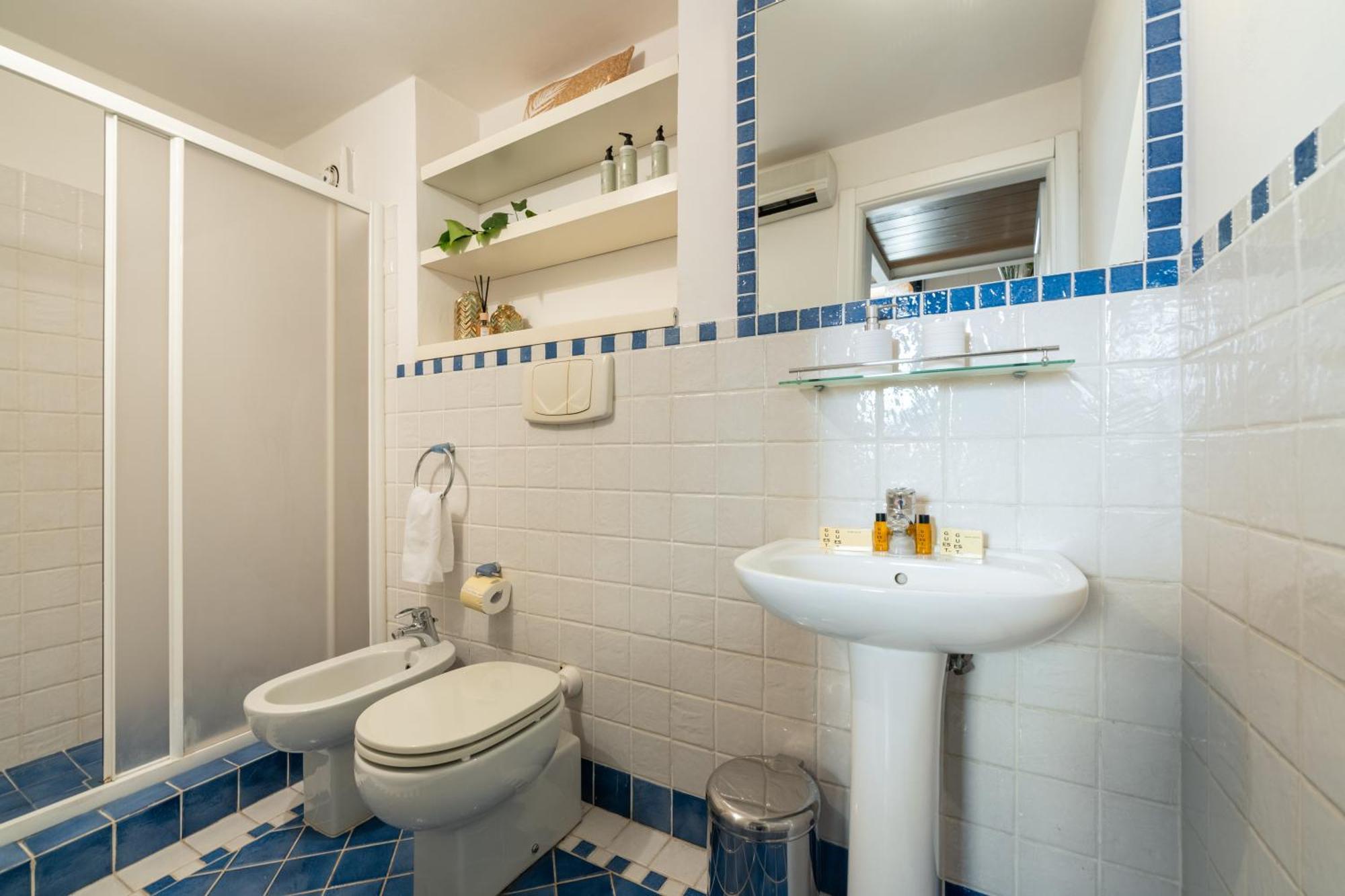 Via Cimabue 8B - Florence Charming Apartments - Metropolitan Loft In Florence - 20 Minute Walk To City Center - Excellent Base For Exploring - Less Than 5 Minute Walk To The Supermarket - Amazing Bakery On The Corner Eksteriør bilde